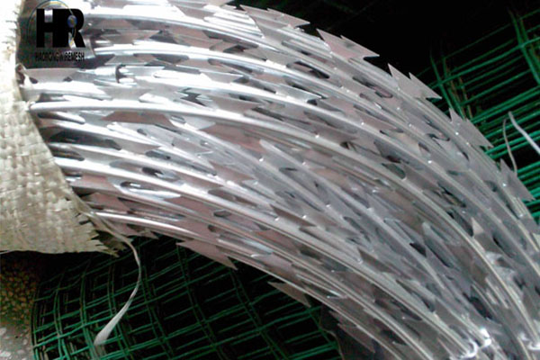 熱鍍鋅刀片刺繩運輸注意事項 熱鍍鋅刀片刺繩運輸注意事項