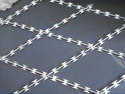 直線型刀片刺繩 直線型刀片刺繩