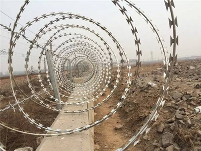 刀片刺繩 刀片刺繩