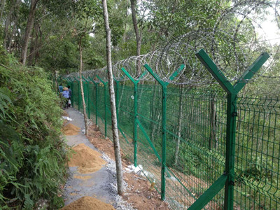 刺繩防護網 刺繩防護網